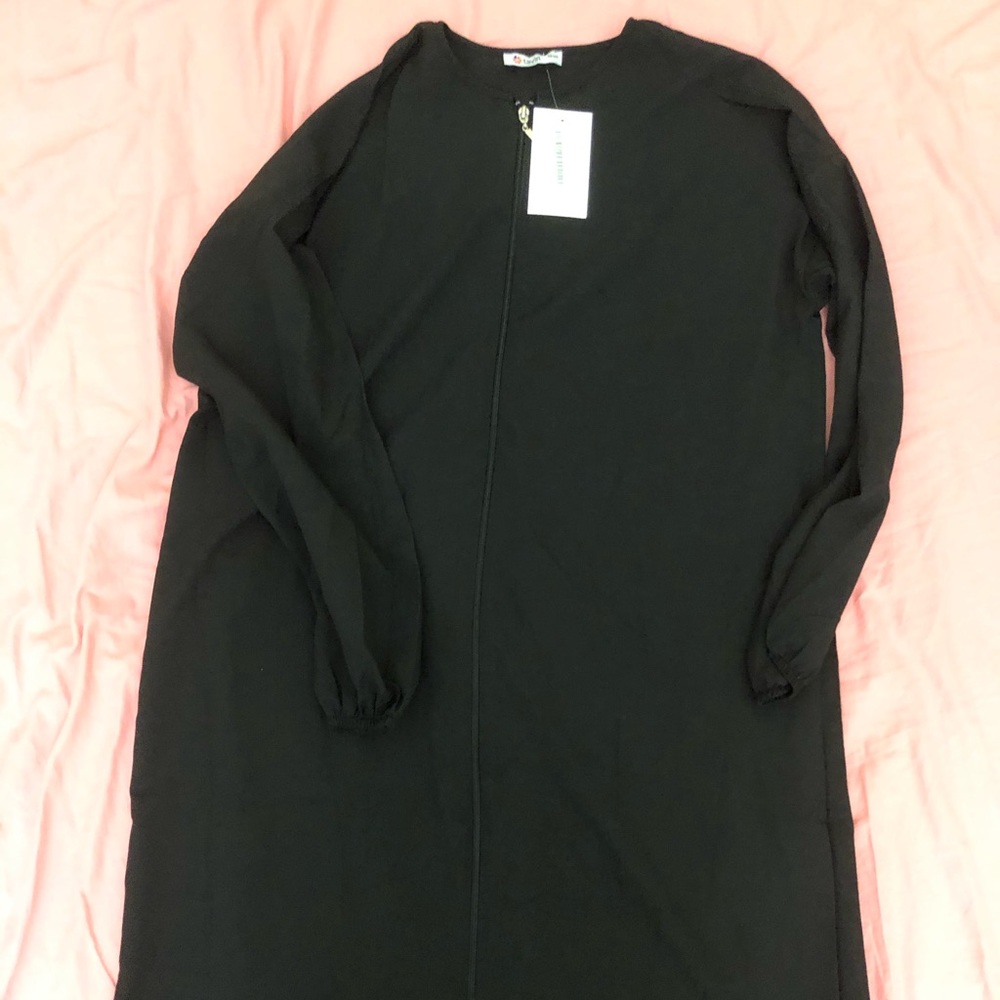 Simple Black Abaya maxi dress with zipper